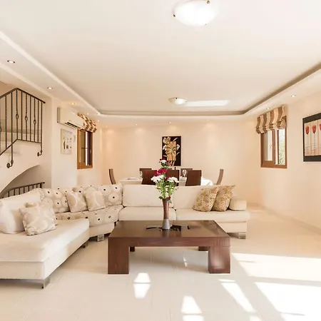 View Villas-corfu-villa Eleni,4 Bedrooms,large Private Pool,prime Location Βίλα *