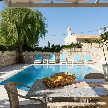 View Villas-corfu-villa Eleni,4 Bedrooms,large Private Pool,prime Location Βίλα *