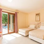 View Villas-corfu-villa Eleni,4 Bedrooms,large Private Pool,prime Location וילה *