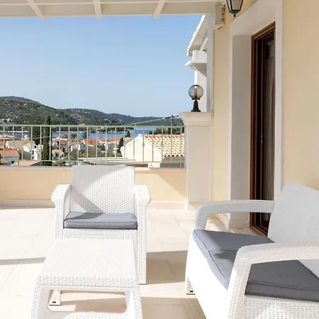 View Villas-corfu-villa Eleni,4 Bedrooms,large Private Pool,prime Location וילה *
