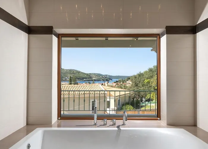 Villa View Villas-corfu-villa Eleni,4 Bedrooms,large Private Pool,prime Location Kassiopi