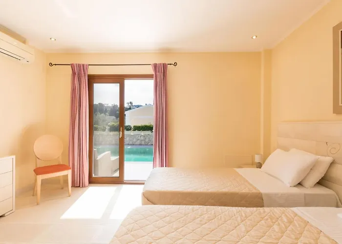 Villa View Villas-corfu-villa Eleni,4 Bedrooms,large Private Pool,prime Location Kassiopi